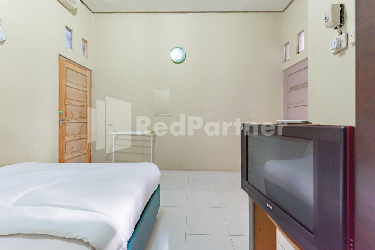 Ana Guest House Syariah Mitra Reddoorz Banjarbaru Extérieur photo