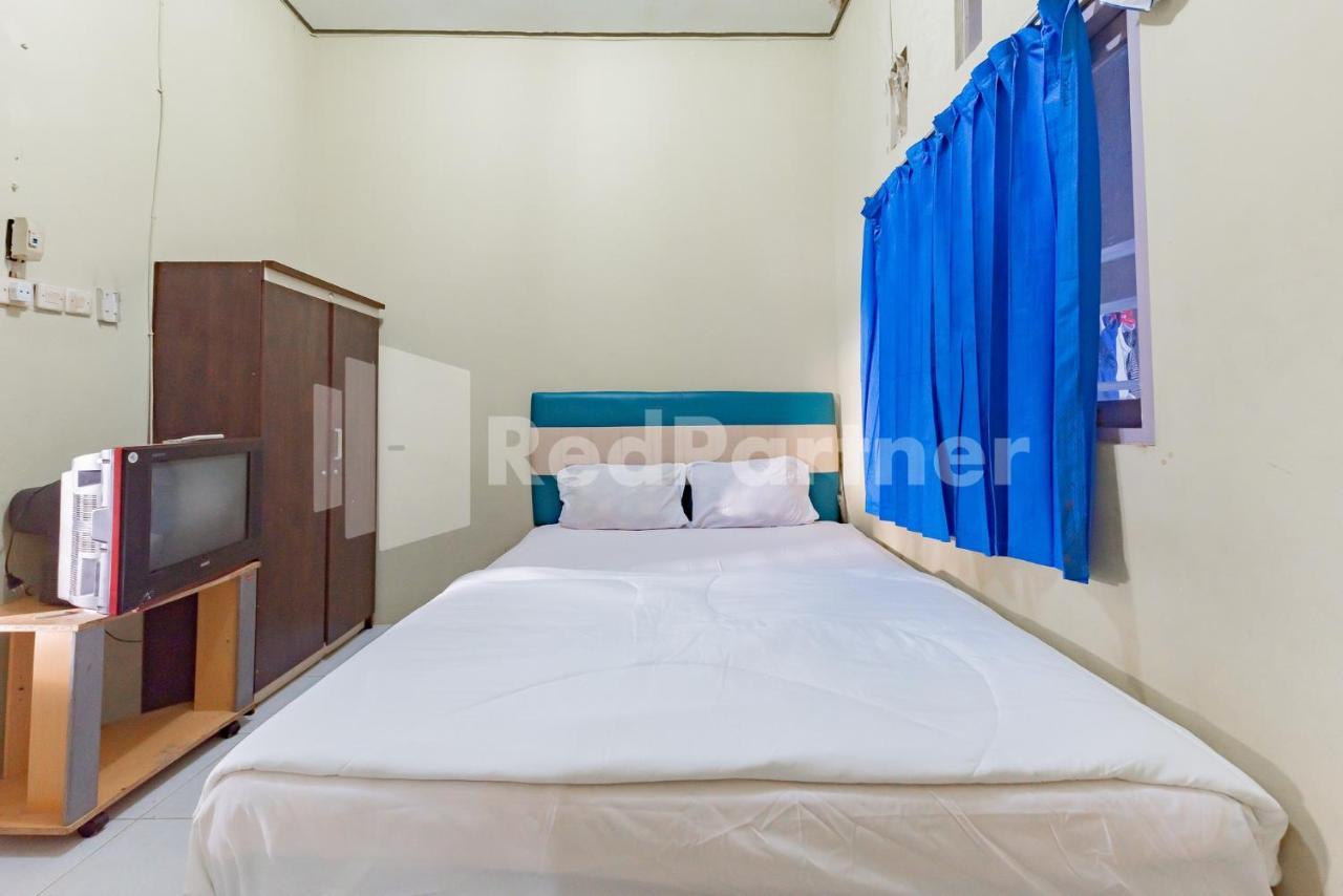 Ana Guest House Syariah Mitra Reddoorz Banjarbaru Extérieur photo